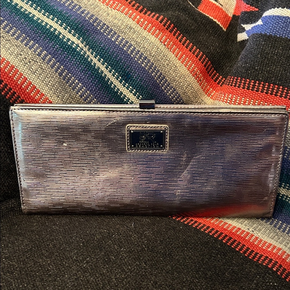 Kenneth Cole Reaction Metallic Clutch